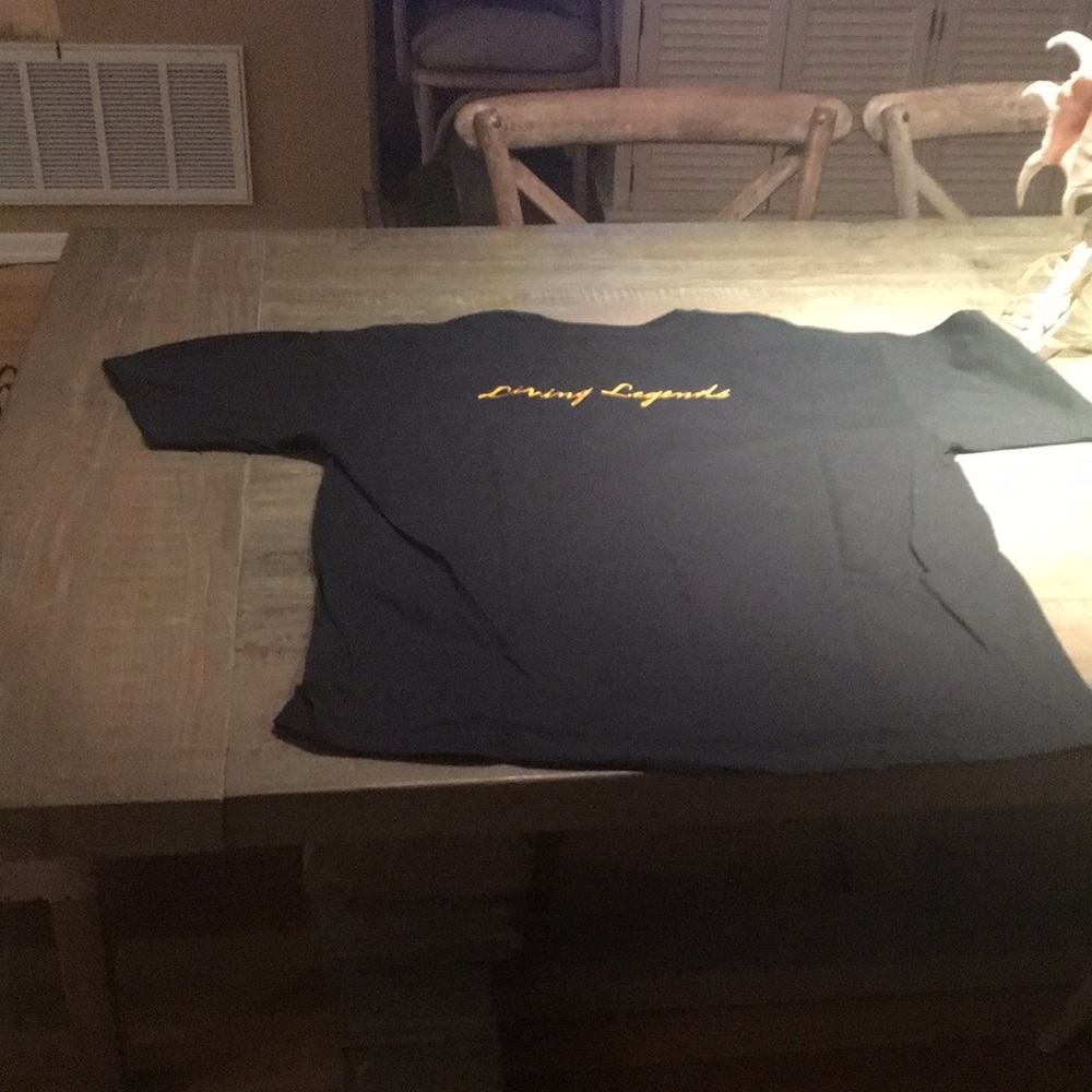Graphic tee - Picture 4 of 5